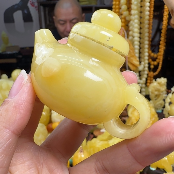 蜜蜡珠宝奇石未镶嵌