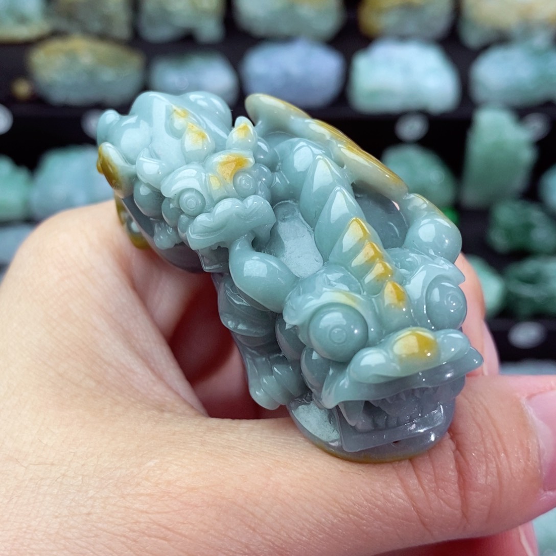 翡翠颈饰未镶嵌天然