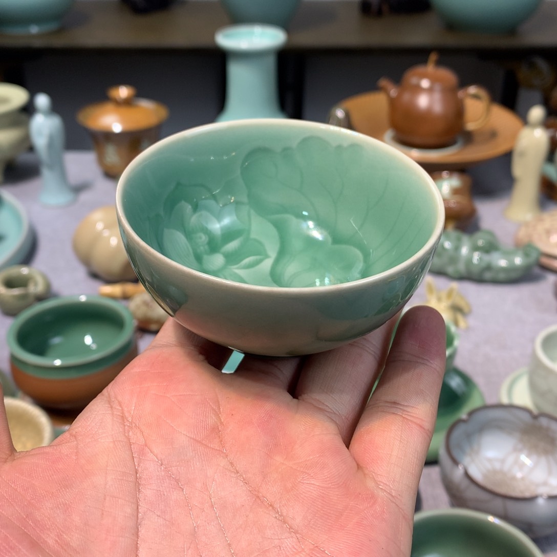 龙泉青瓷梅子青主人杯