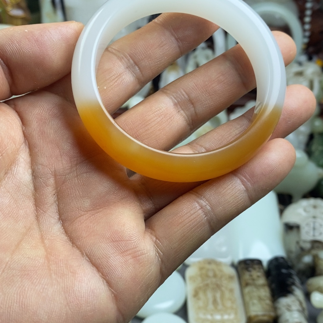 万***意和田玉（糖玉）未镶嵌颈饰