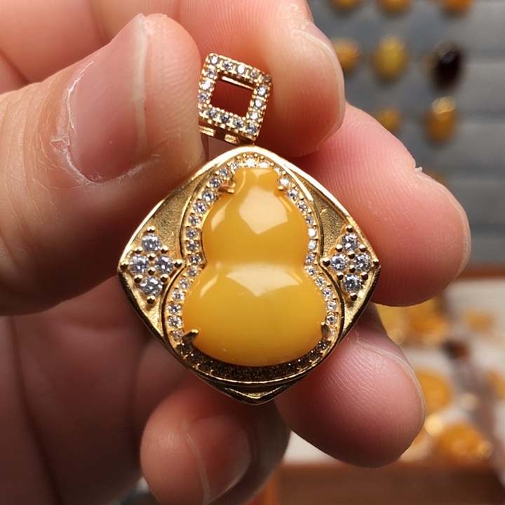 蜜蜡银S925镀金镶嵌吊坠(不含链)