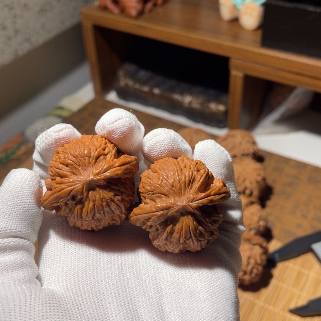 文玩核桃把件40磨盘有黄，不退不换