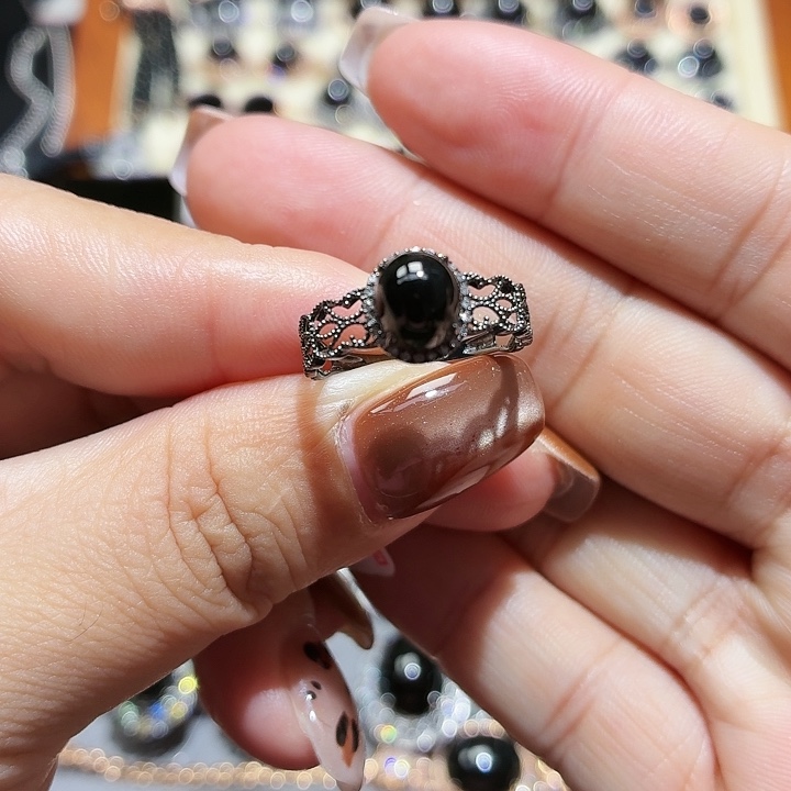 翡翠18K金镶嵌戒指