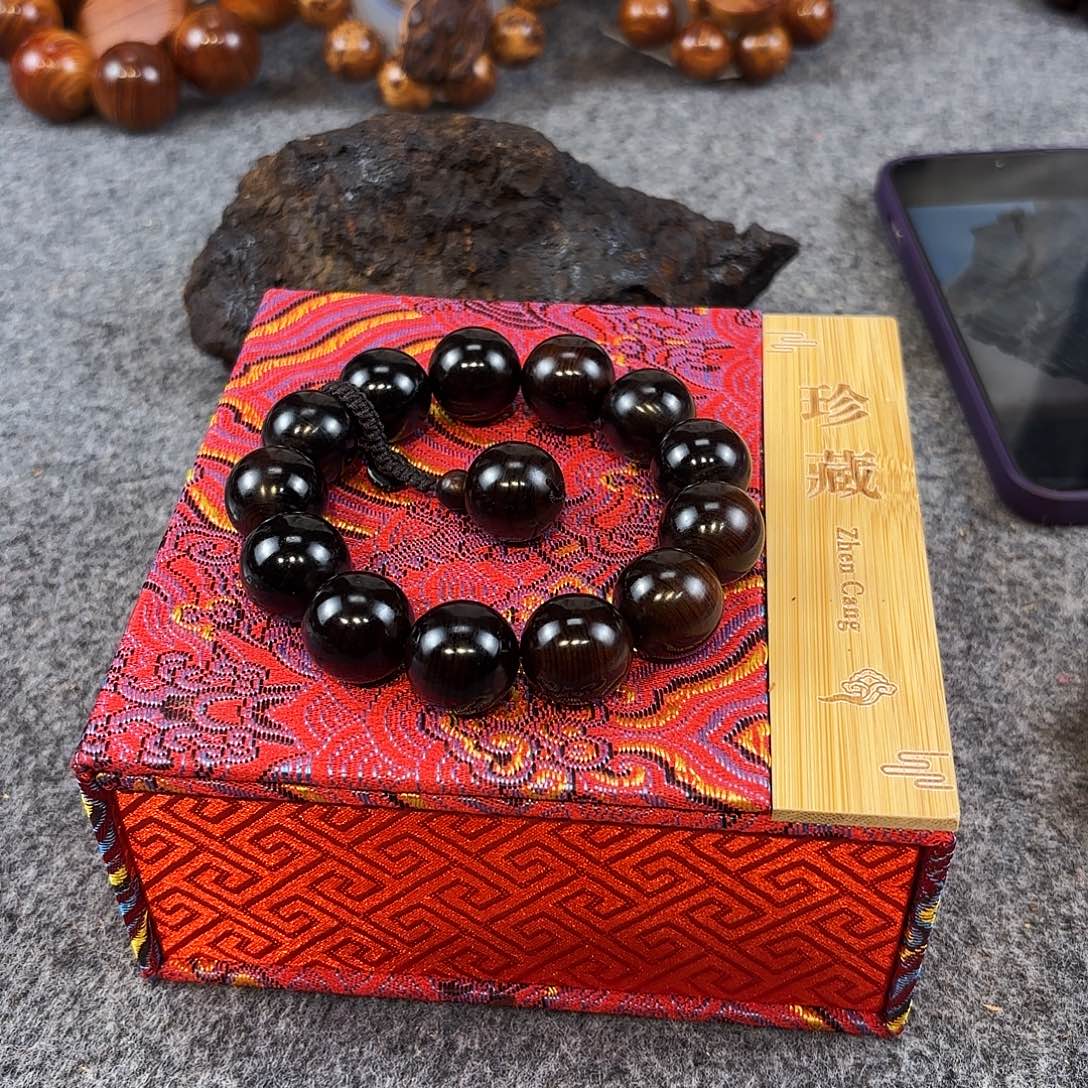 崖柏1.8五灵脂绿色结油崖柏 一档油脂 一木多香层次丰富、