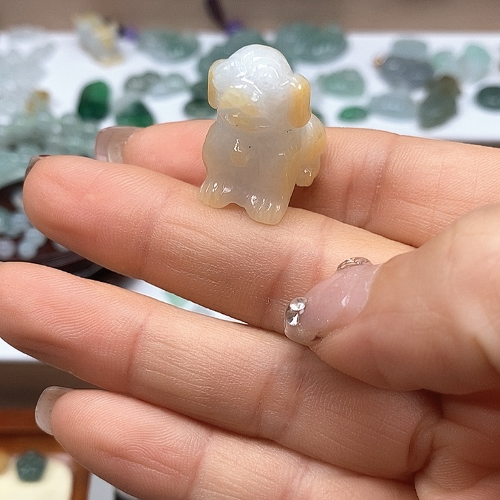 翡翠颈饰未镶嵌89898888888