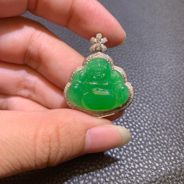 天然缅甸A货翡翠吊坠