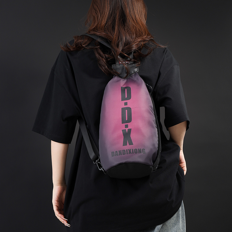 骑行轻便彩绘潮流个性字母学生双肩包单根印花斜挎包