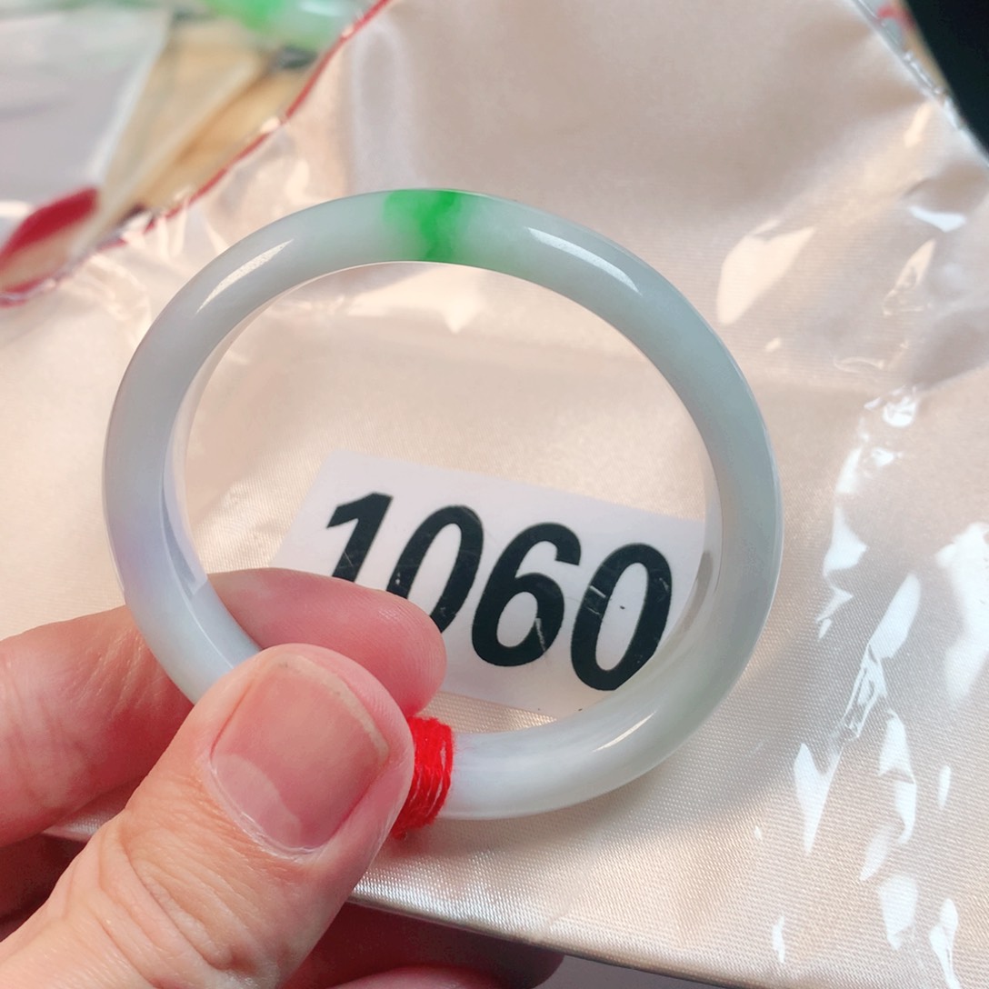 翡翠手镯未镶嵌翡翠手镯1060