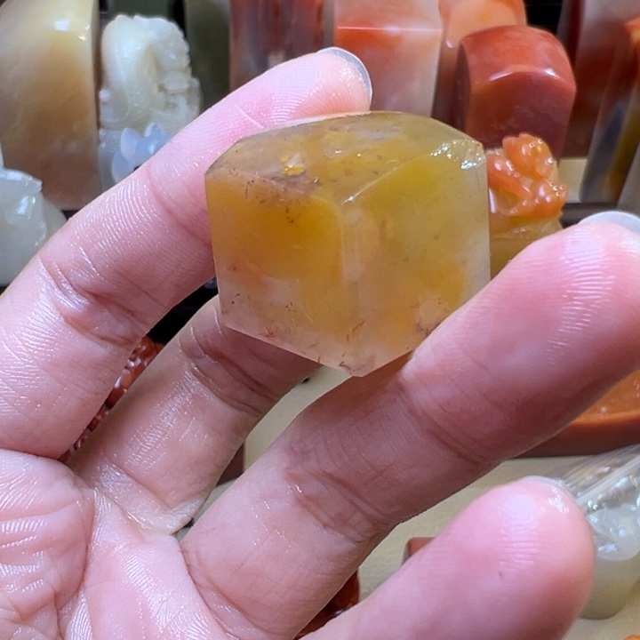 *****寿山石印石结晶黄