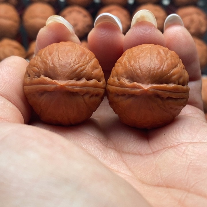 核桃精品文玩核桃手捻元宝