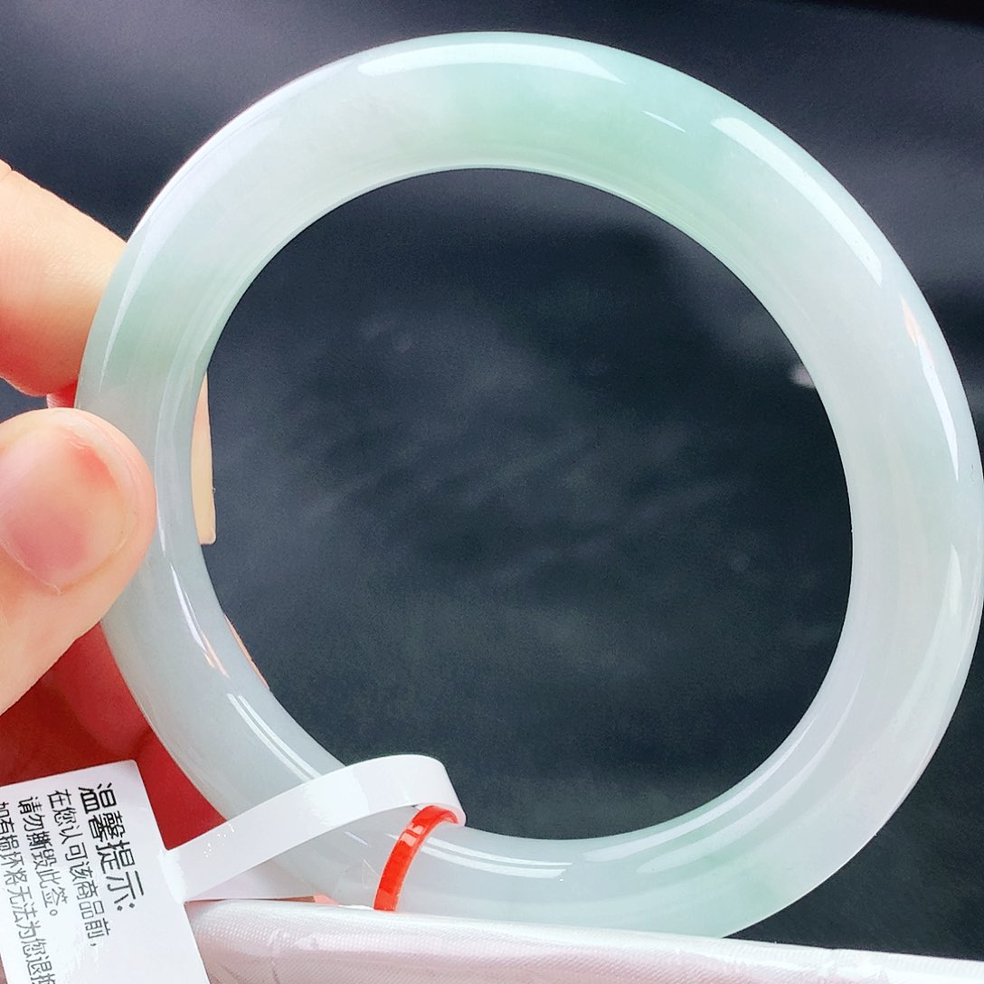 未镶嵌手镯（圆镯）翡翠58圈