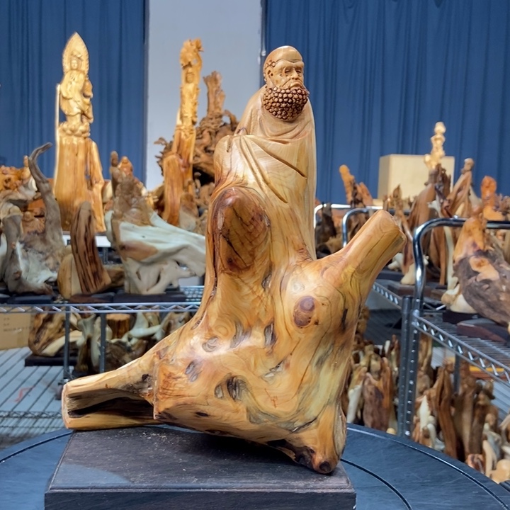 柏木（崖柏）随型摆件