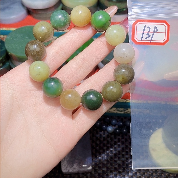 和田玉和田玉边角料随机发未镶嵌