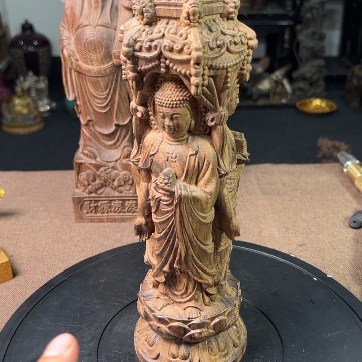 精品摆件工艺品等
