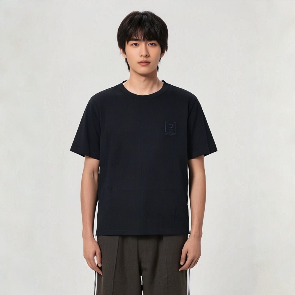99新 BURBERRY/博柏利 16016642 胸前刺绣logo短袖T恤 黑色 L码