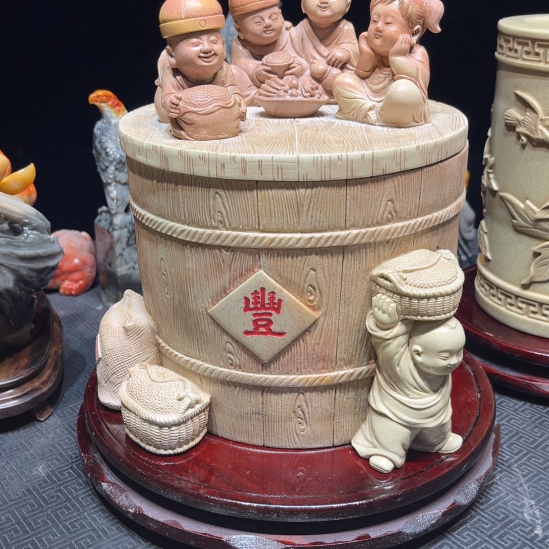 韦***一寿山石寿山石雕刻工艺精湛