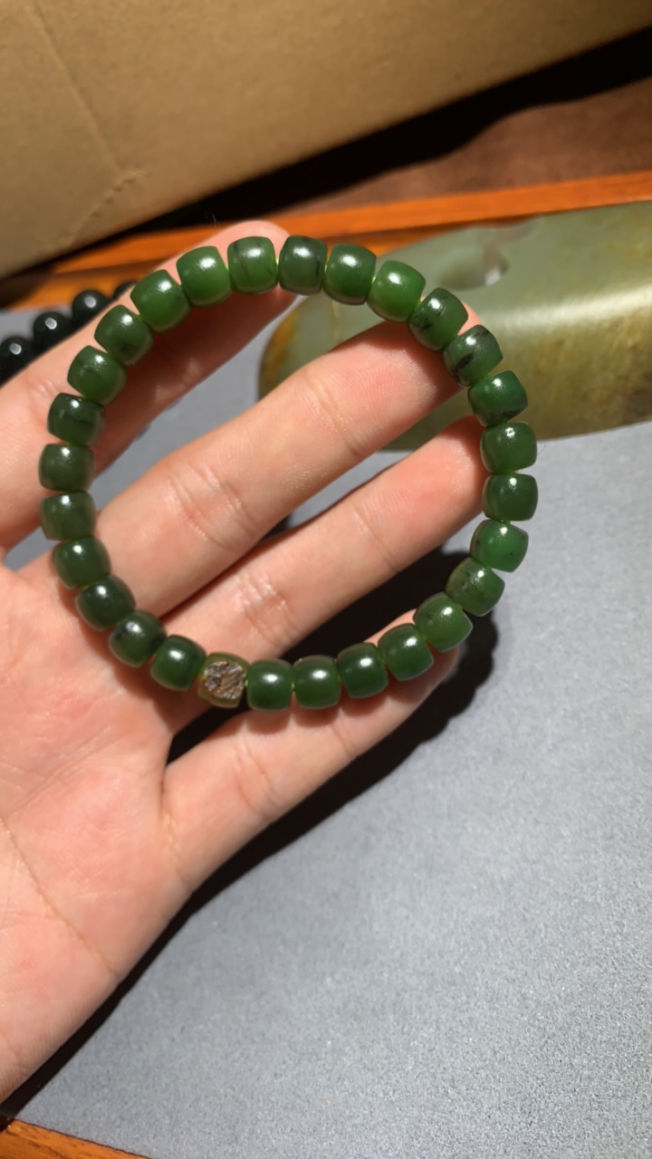 新疆和田玉精工单圈手串