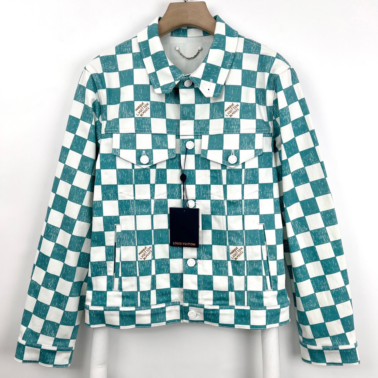 Louis Vuitton/48码/LV白绿棋盘格logo牛仔外套/99新带吊/06145