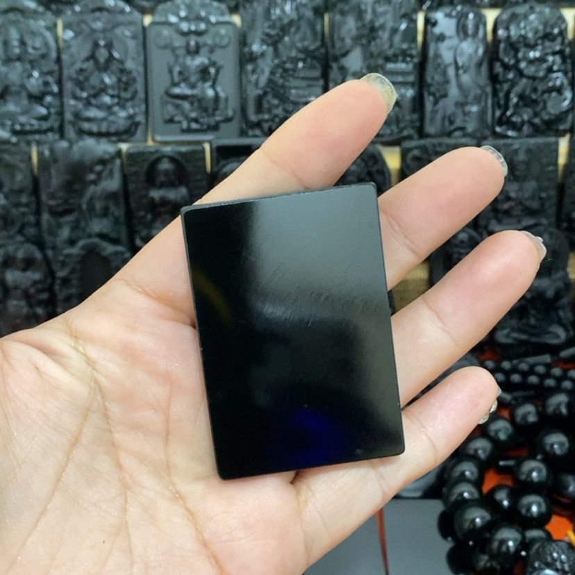 【闪购商品】未镶嵌蛇纹石玉颈饰