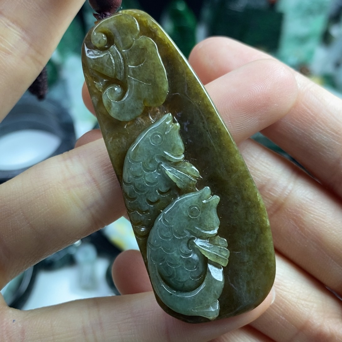 翡翠颈饰未镶嵌吊坠