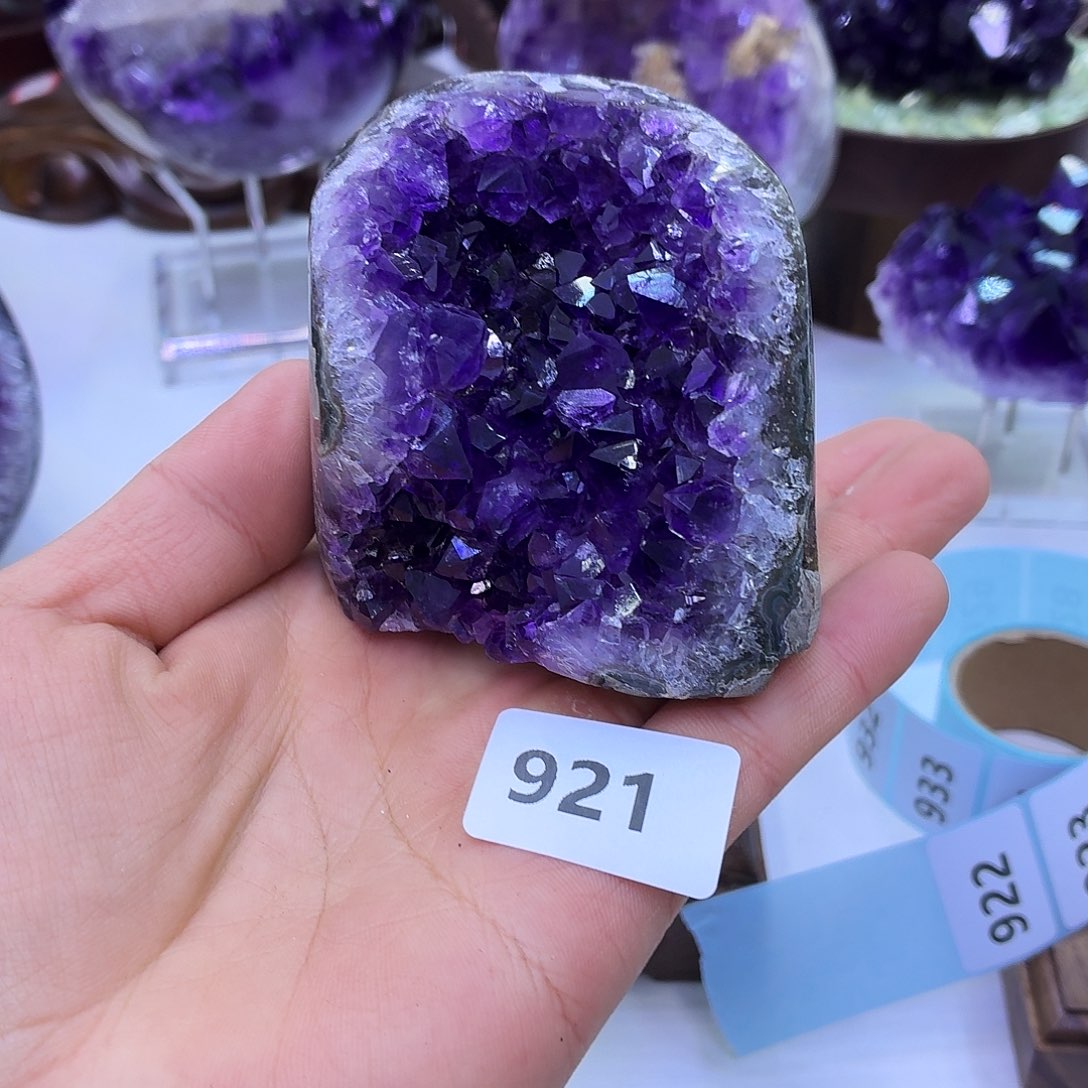 未镶嵌水晶大型摆件（非配饰）