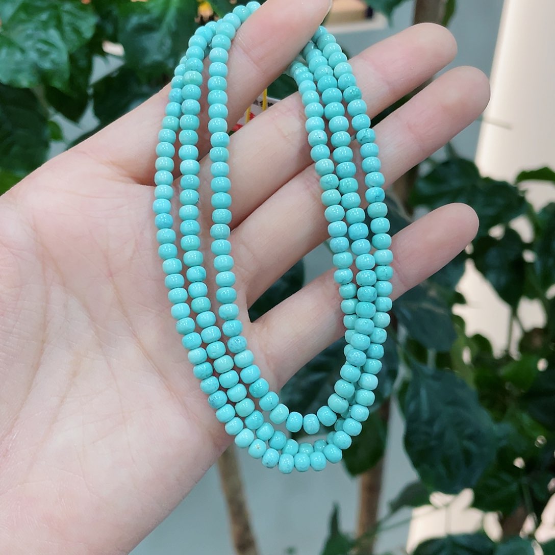 绿松石颈饰未镶嵌