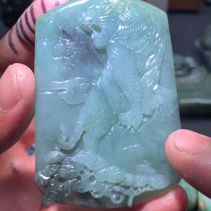 翡翠未镶嵌颈饰保真天然a货翡翠