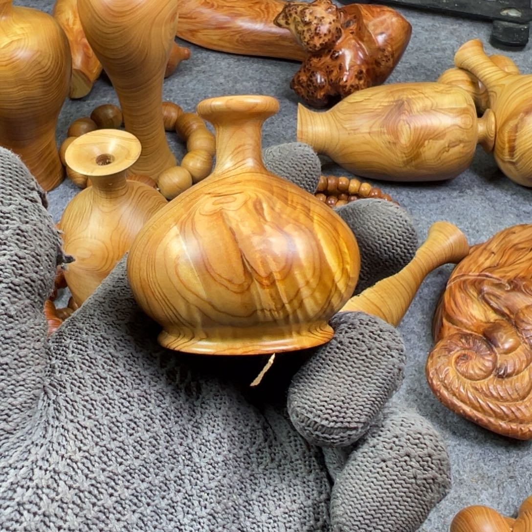 柏木（崖柏）太行水波纹瓶子