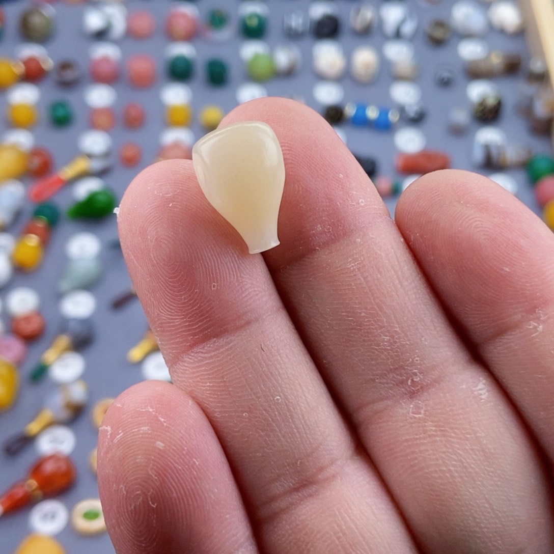 玛瑙/玉髓未镶嵌森柏文玩饰品