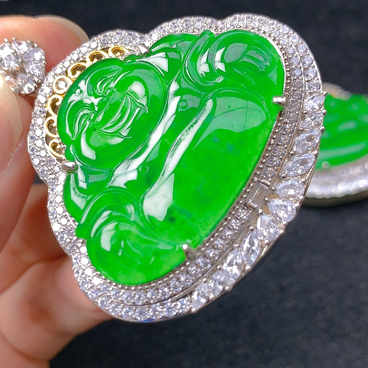 翡翠未镶嵌颈饰色花