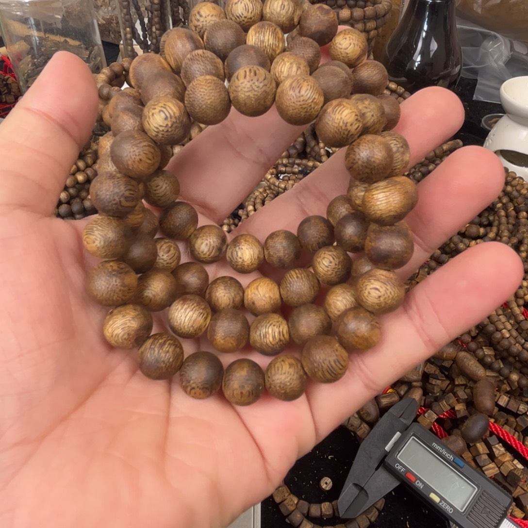 沉香沉香碎屑卡10mm圆珠单圈 重5克+ 多样性发一