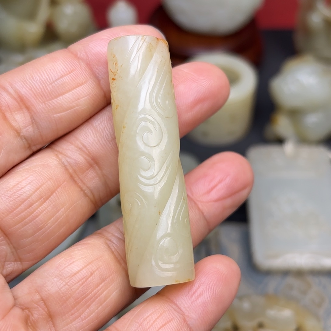 和田玉颈饰未镶嵌