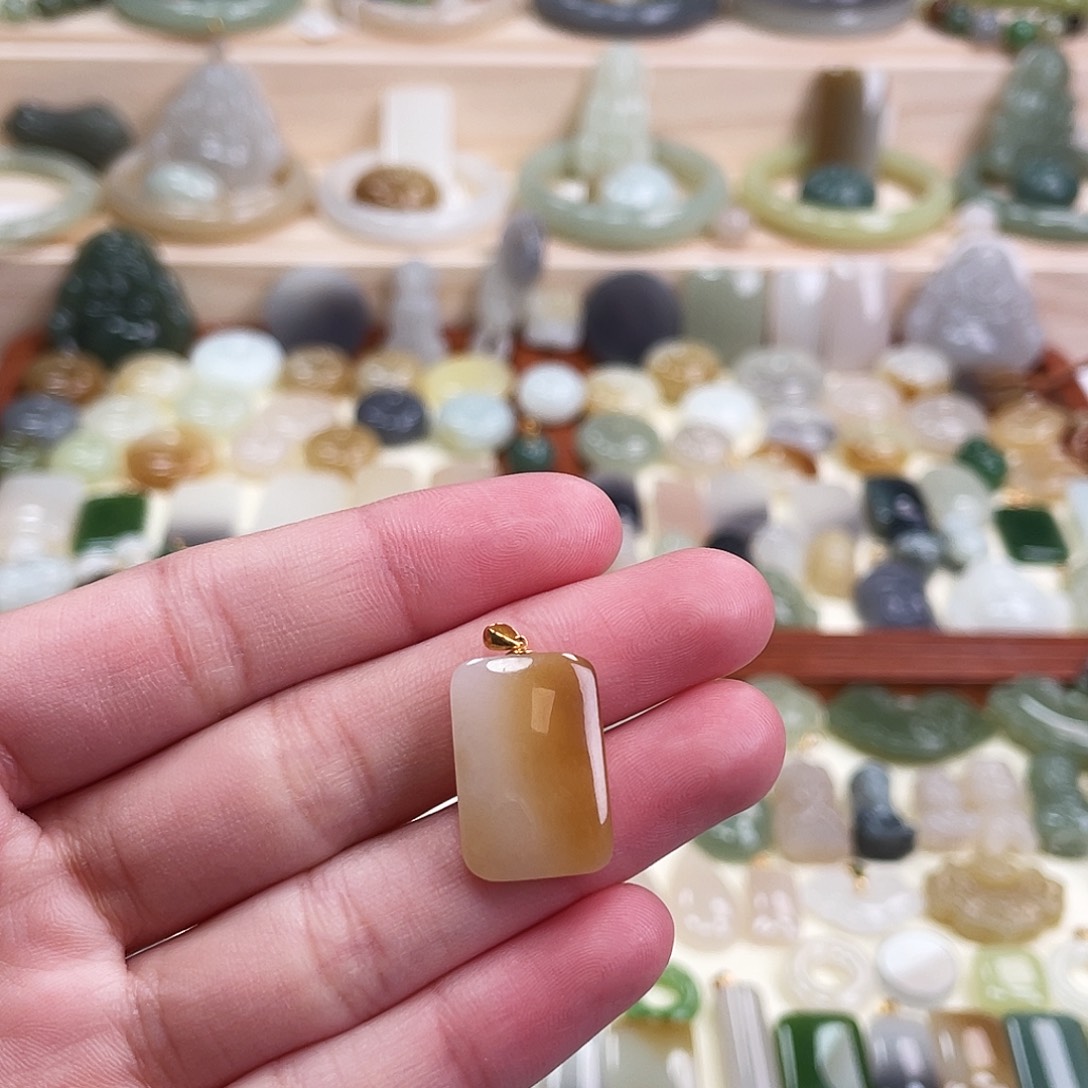 和田玉18K金镶嵌吊坠(不含链)