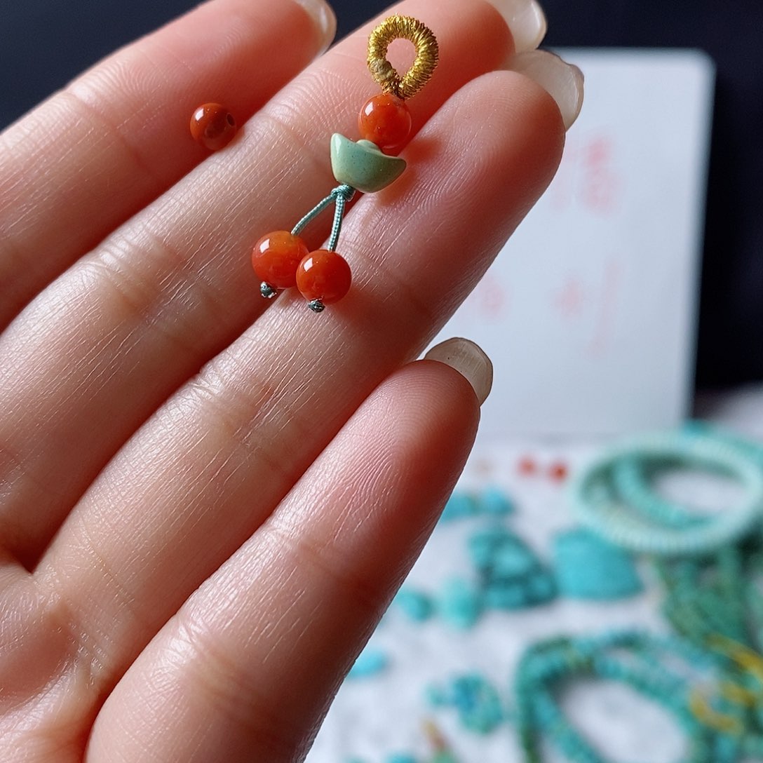 南红玛瑙颈饰合金