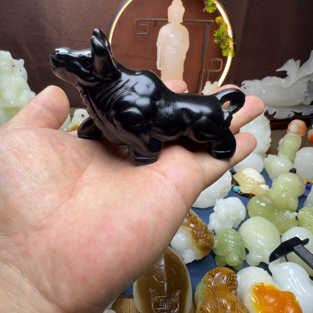 石材手工雕刻牛摆件