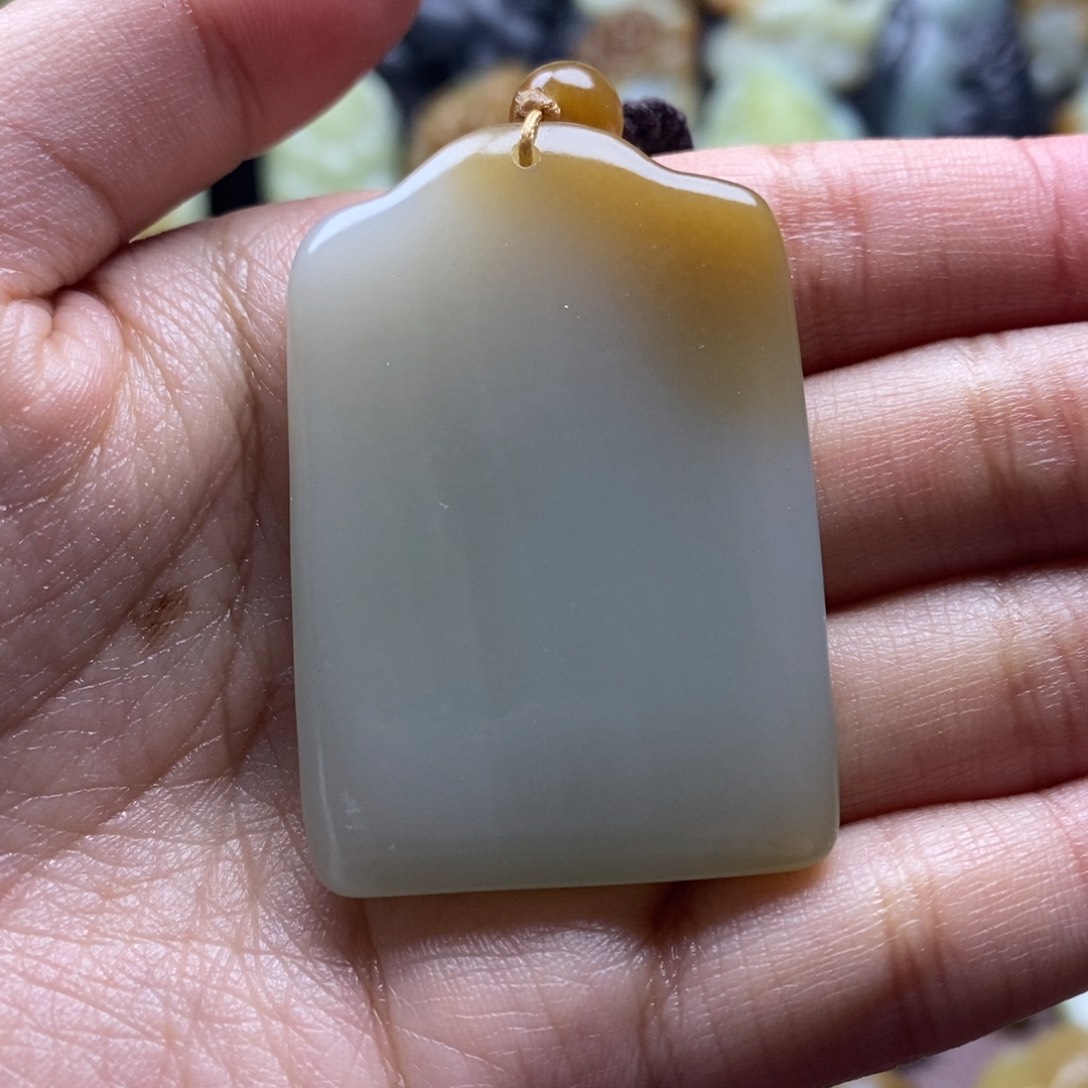 吊坠(不含链)未镶嵌和田玉（糖玉）