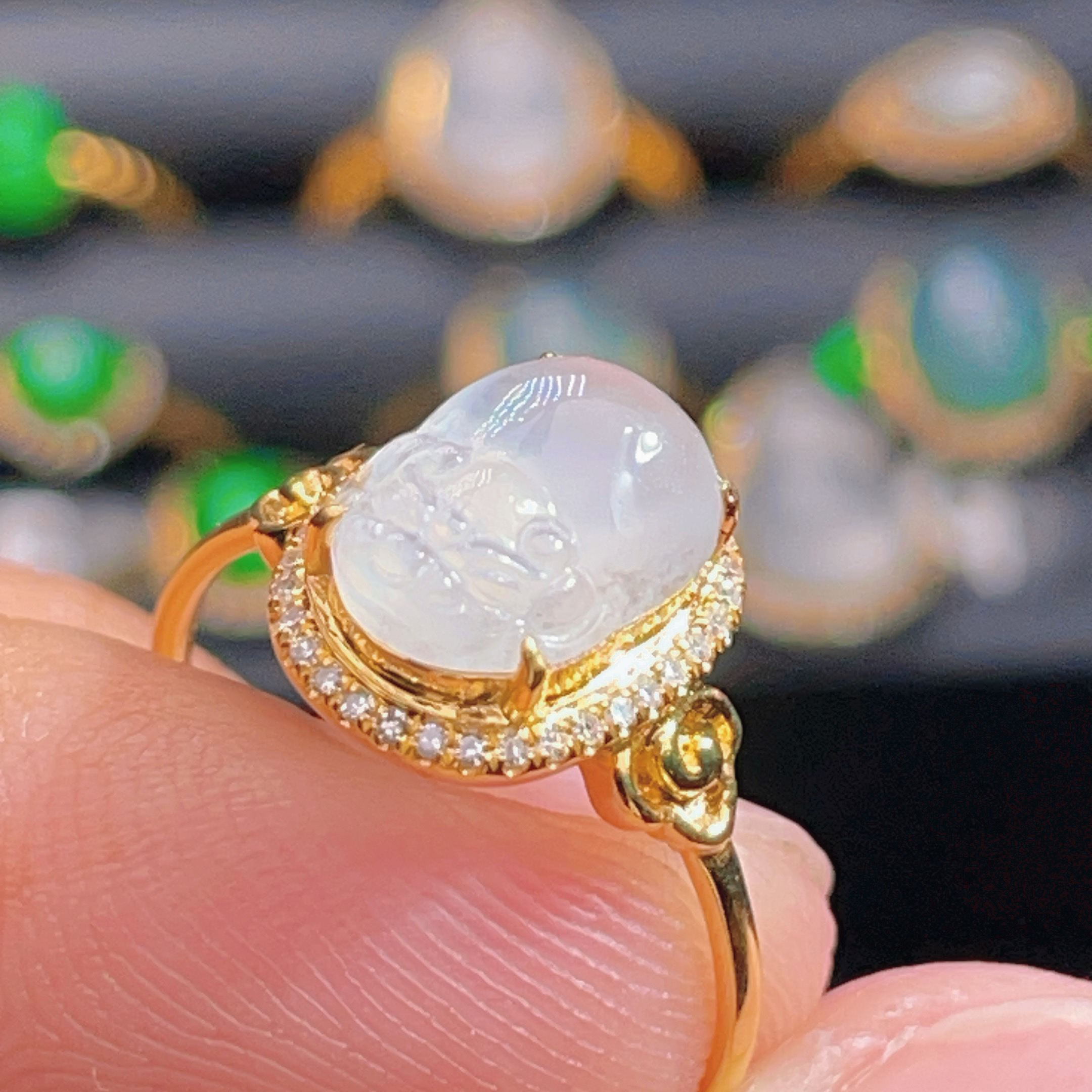 18K金天然翡翠A货-2180祥云高冰三脚蟾蜍戒指K黄镶嵌钻石珠宝玉石