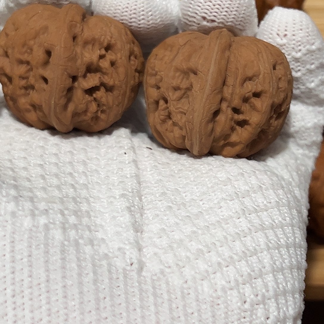 文玩核桃吊坠38平谷元宝