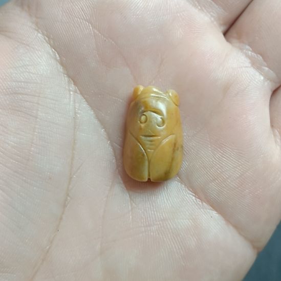 和田玉未镶嵌车挂