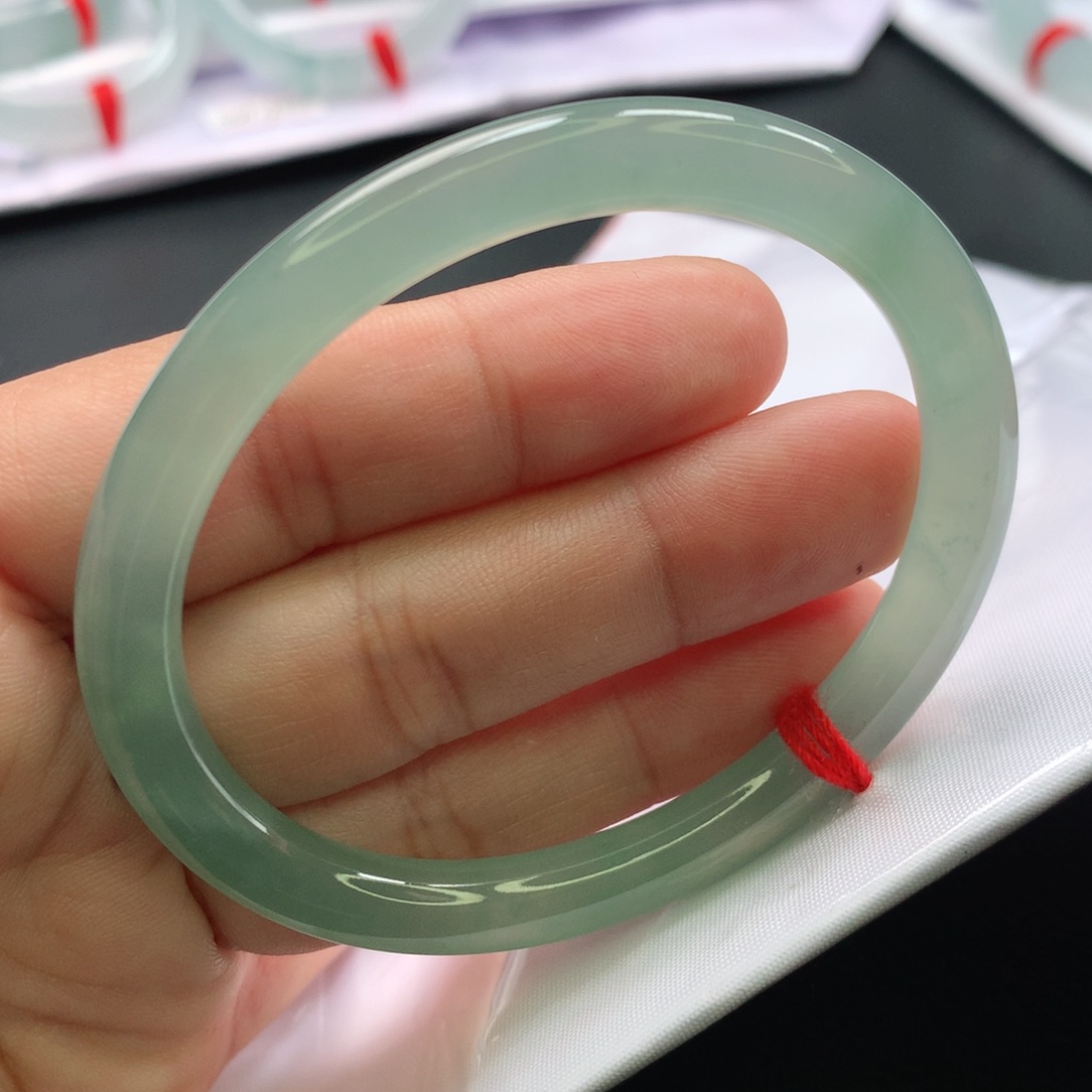 翡翠手镯未镶嵌贵妃54.55