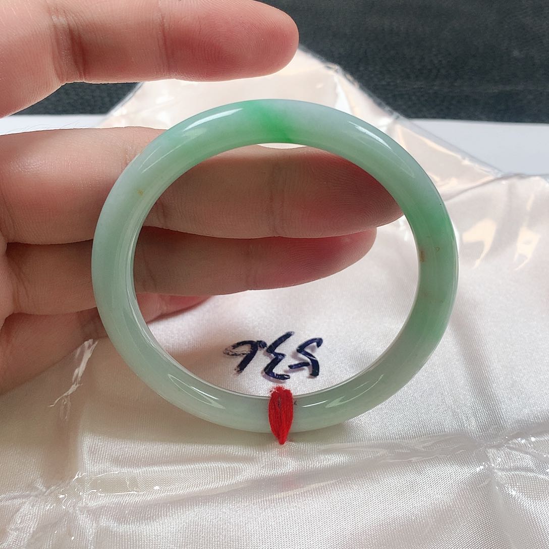 未镶嵌手镯（圆镯）翡翠327号