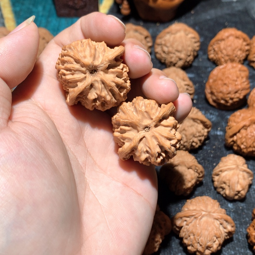 【闪购商品】文玩核桃把件我****啊苹果园