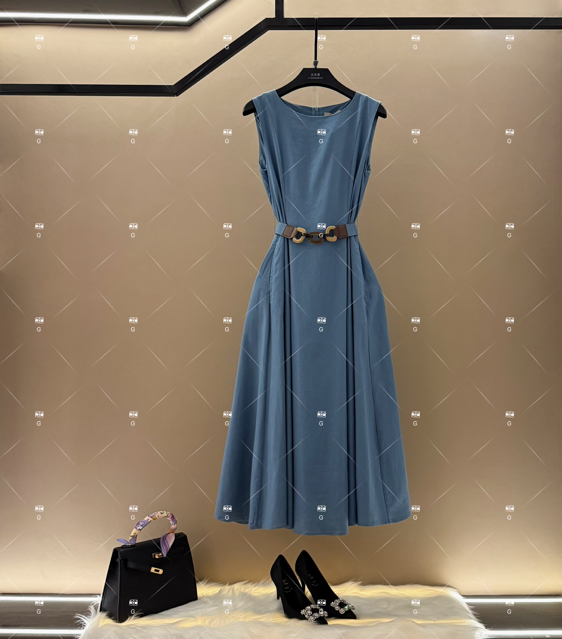 【祖】夏季新款复古时尚百搭印花无袖连衣裙 H-838