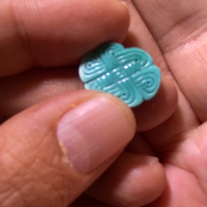 绿松石配饰未镶嵌