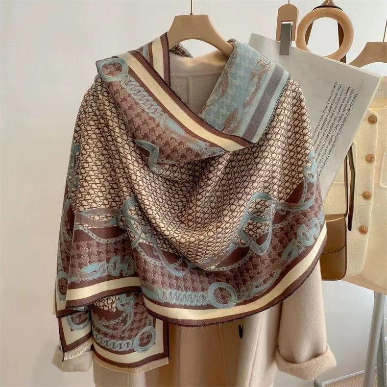 内蒙古厂家直邮加厚时尚百搭高级感羊绒围巾披肩70️180c