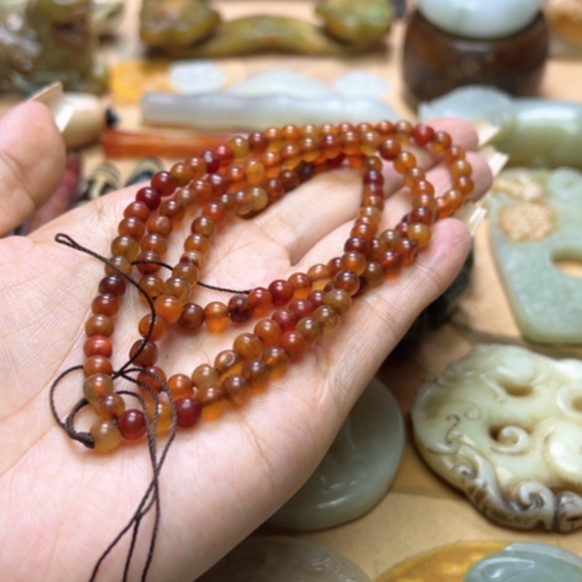 【闪购商品】蛇纹石玉颈饰未镶嵌