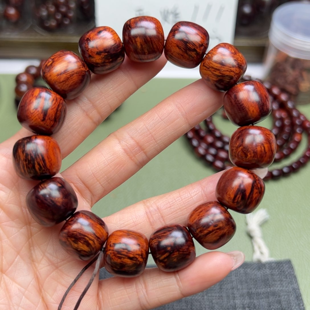 降真香其他海南红降1516火焰纹满结油瑕疵