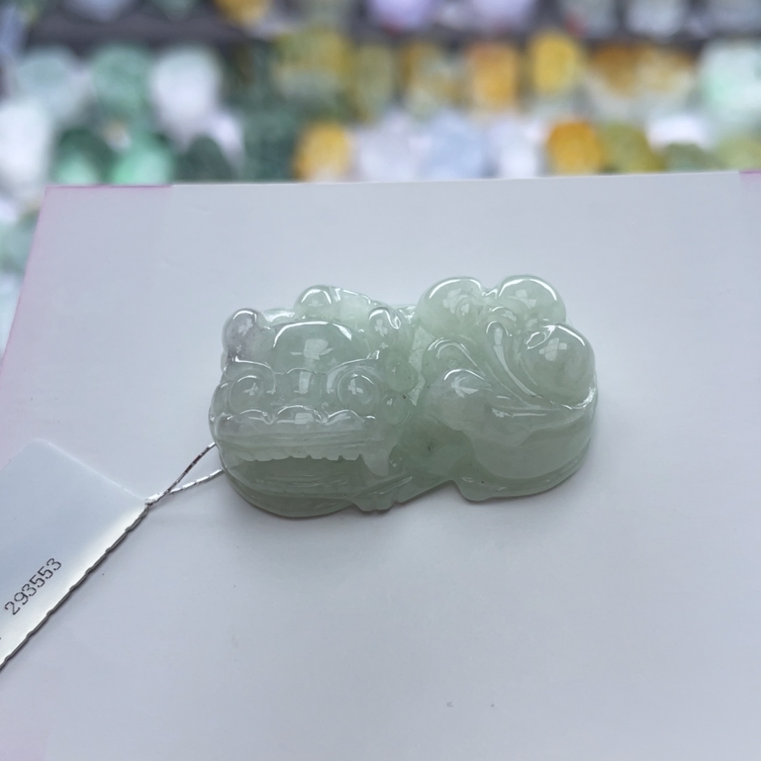 翡翠颈饰未镶嵌貔貅