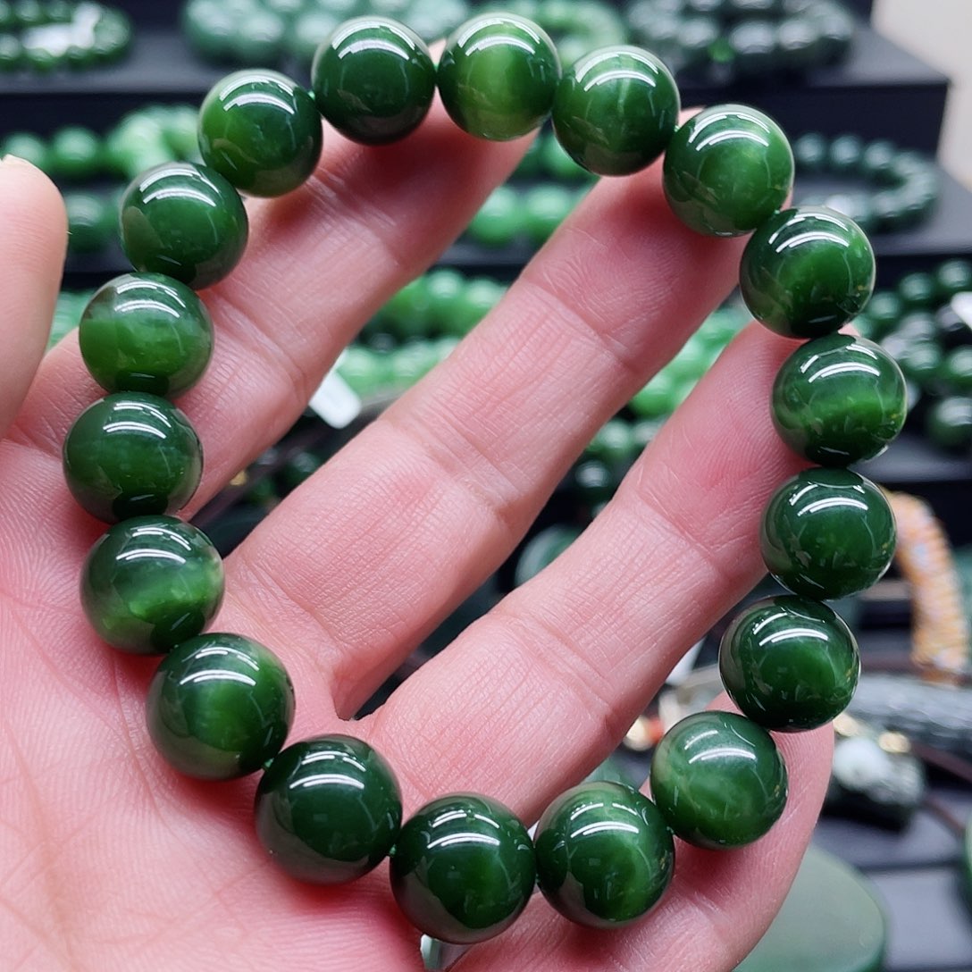 和田玉（碧玉）未镶嵌手链