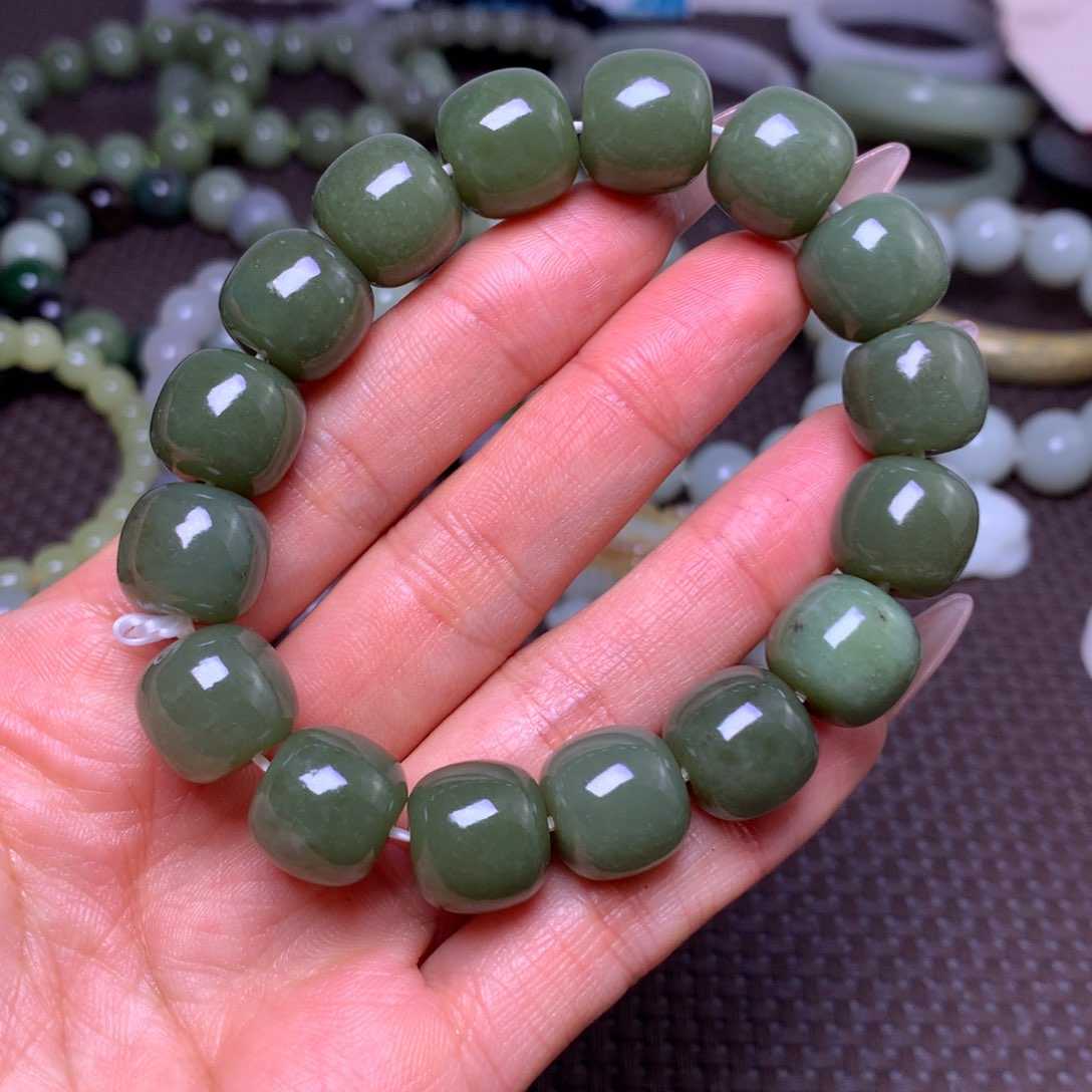 未镶嵌手串和田玉卡14